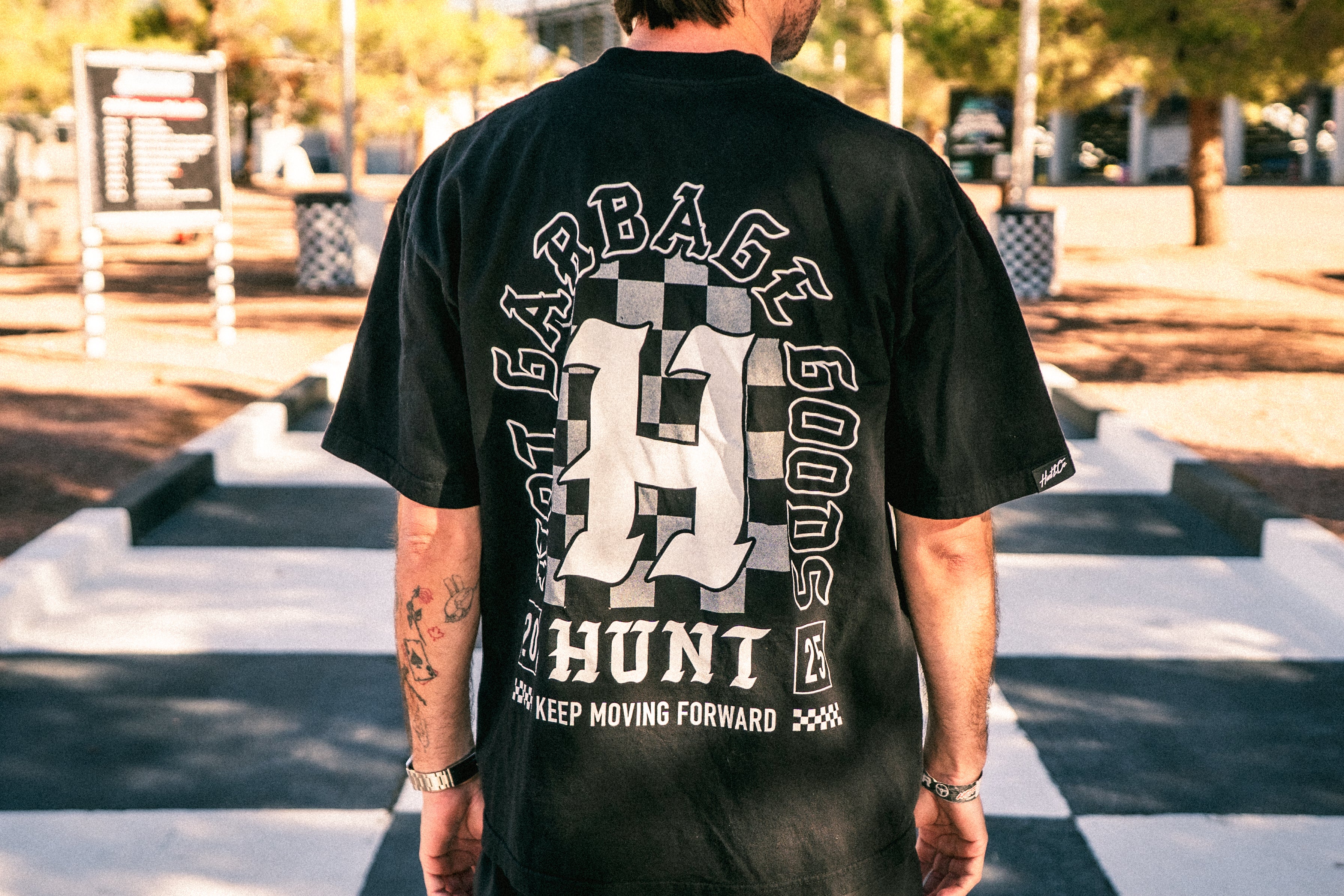 Not Garbage Goods Tee